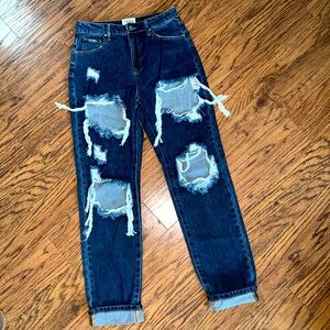 NWOT Insane Gene High Rise Boyfriend Mom Fit Jeans Size 3 28 Distressed Ripped